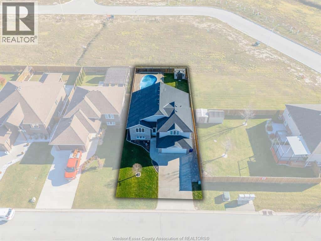 61 HOMESTEADS — Tilbury, Ontario - Photo 2 of 19