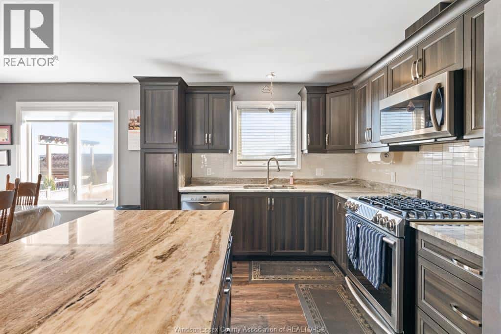 61 HOMESTEADS — Tilbury, Ontario - Photo 5 of 19