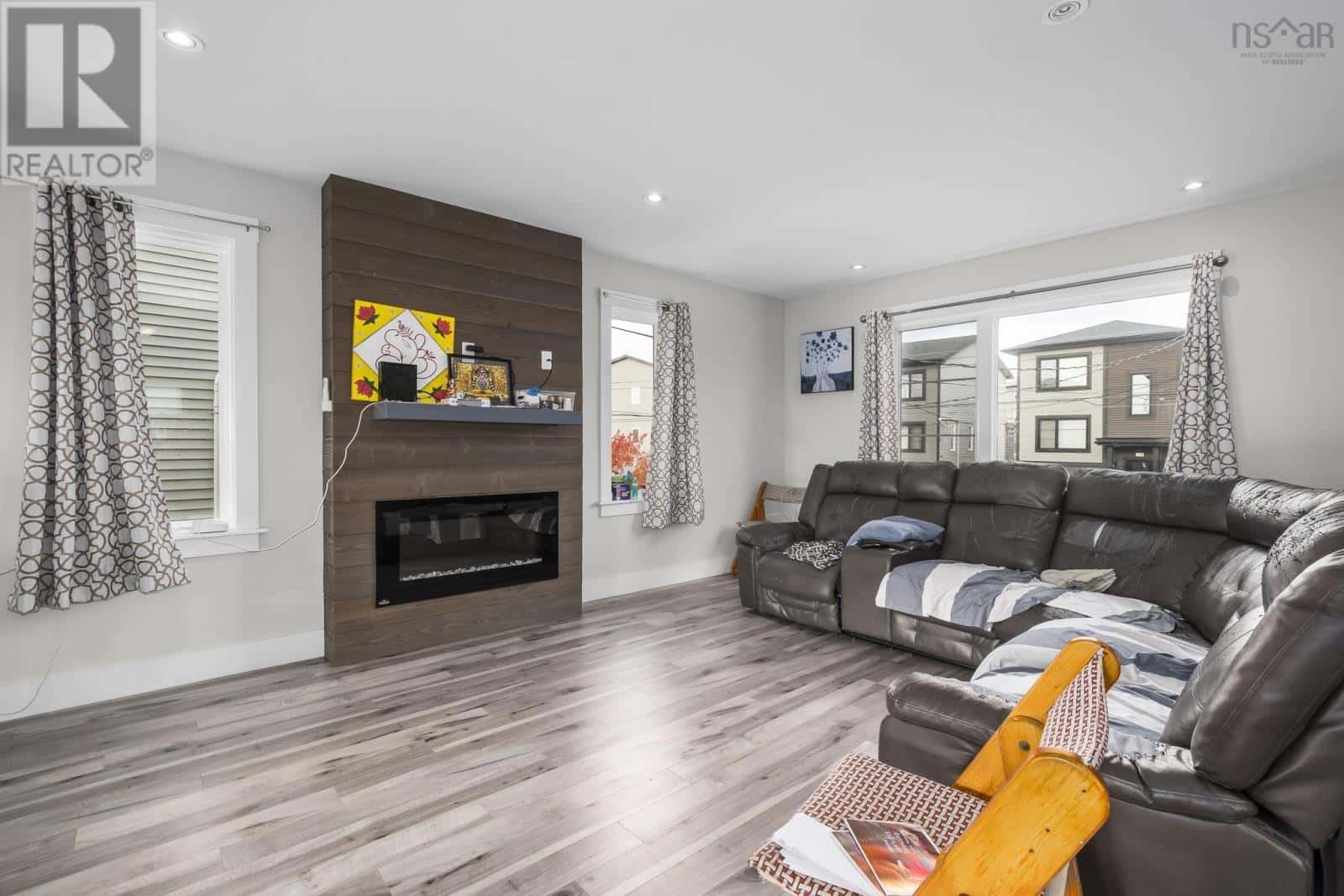 109 Titanium Crescent — Spryfield, Nova Scotia - Photo 5 of 51