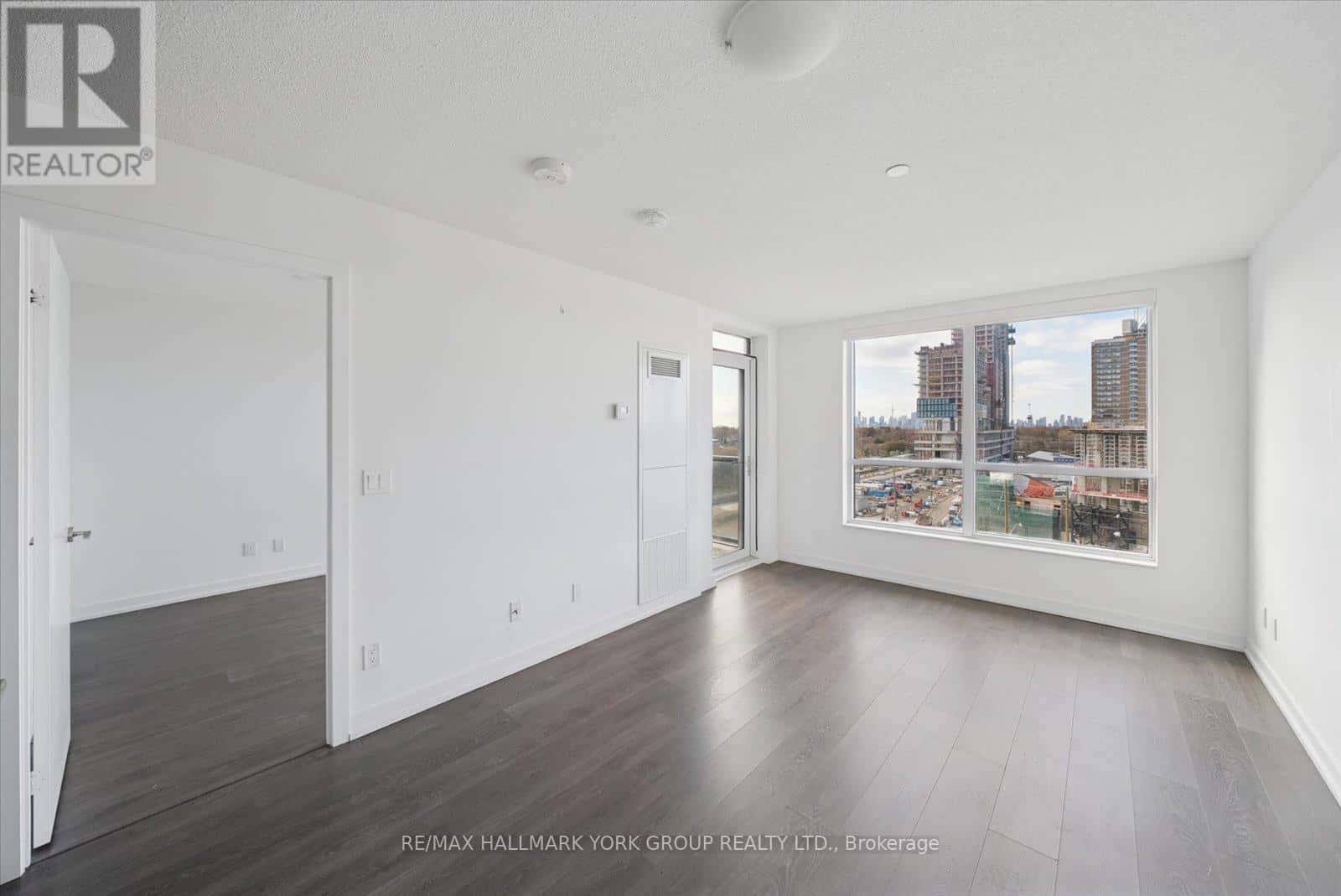 805 - 8 TRENT AVENUE — Toronto (East End-Danforth), Ontario - Photo 5 of 30