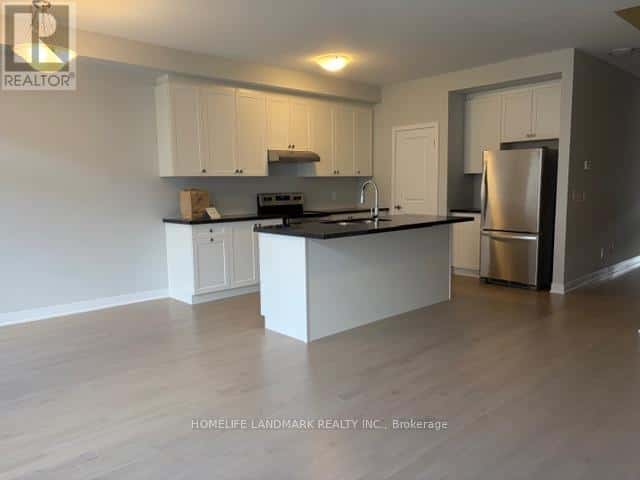 9 HARVEY BUNKER CRESCENT — Markham (Angus Glen), Ontario - Photo 2 of 10