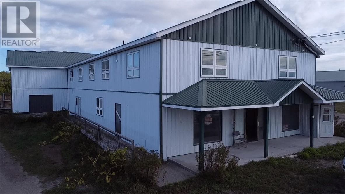 86 Vankoughnet E — Little Current, Ontario - Main photo