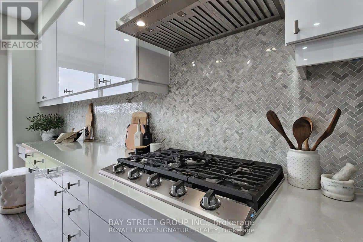 49 BRODEN CRESCENT — Whitby, Ontario - Photo 4 of 39