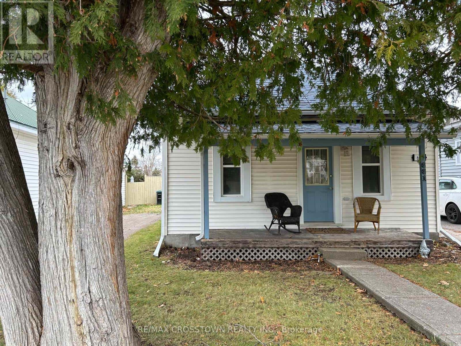 661 FOURTH AVENUE — Tay (Port McNicoll), Ontario - Photo 2 of 14