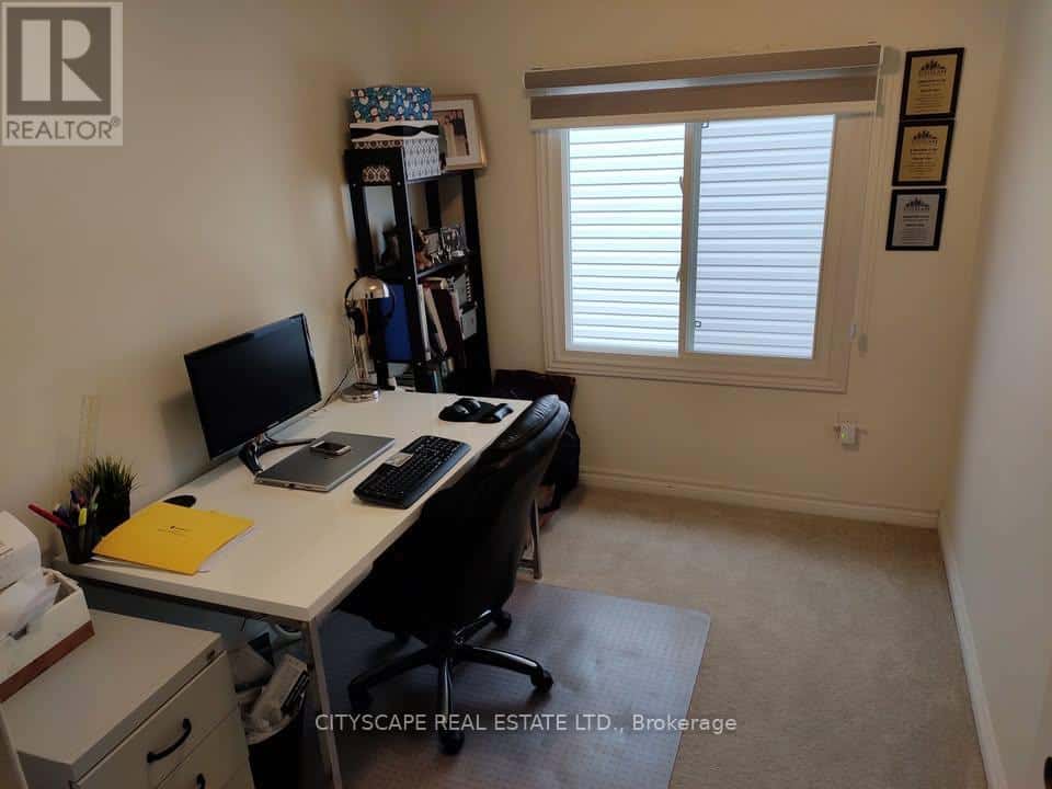 11 TRAMMELL LANE — Brampton (Fletcher's West), Ontario - Photo 3 of 24