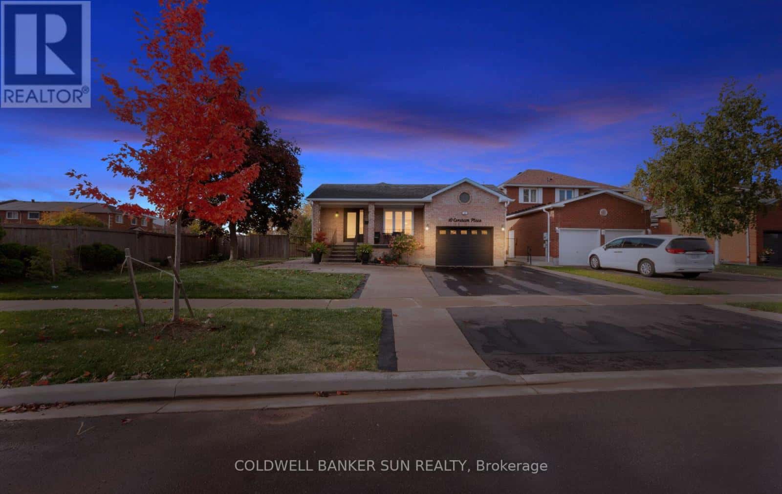 10 CORSHAM PLACE — Caledon (Bolton East), Ontario - Photo 2 of 50