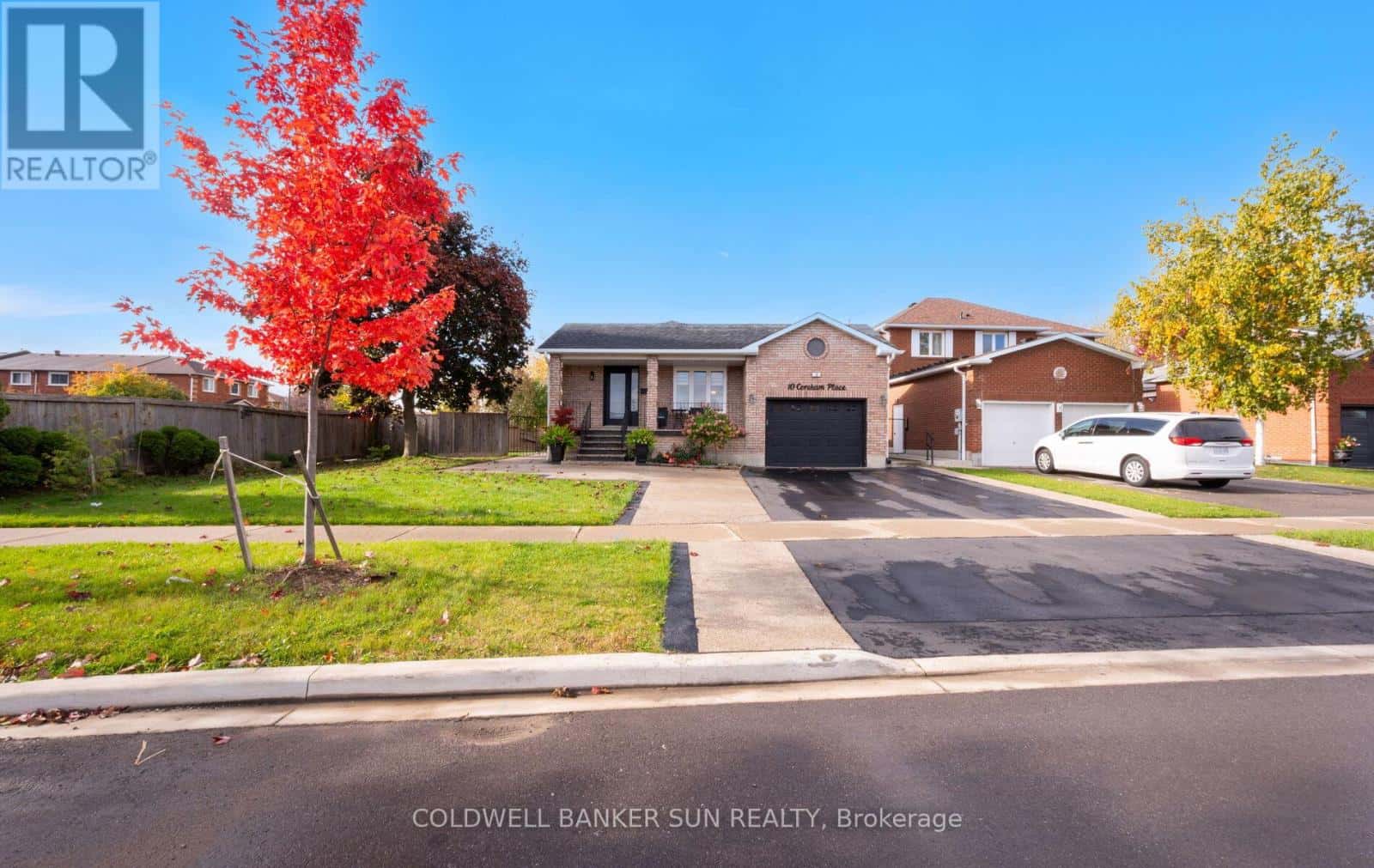 10 CORSHAM PLACE — Caledon (Bolton East), Ontario - Photo 3 of 50