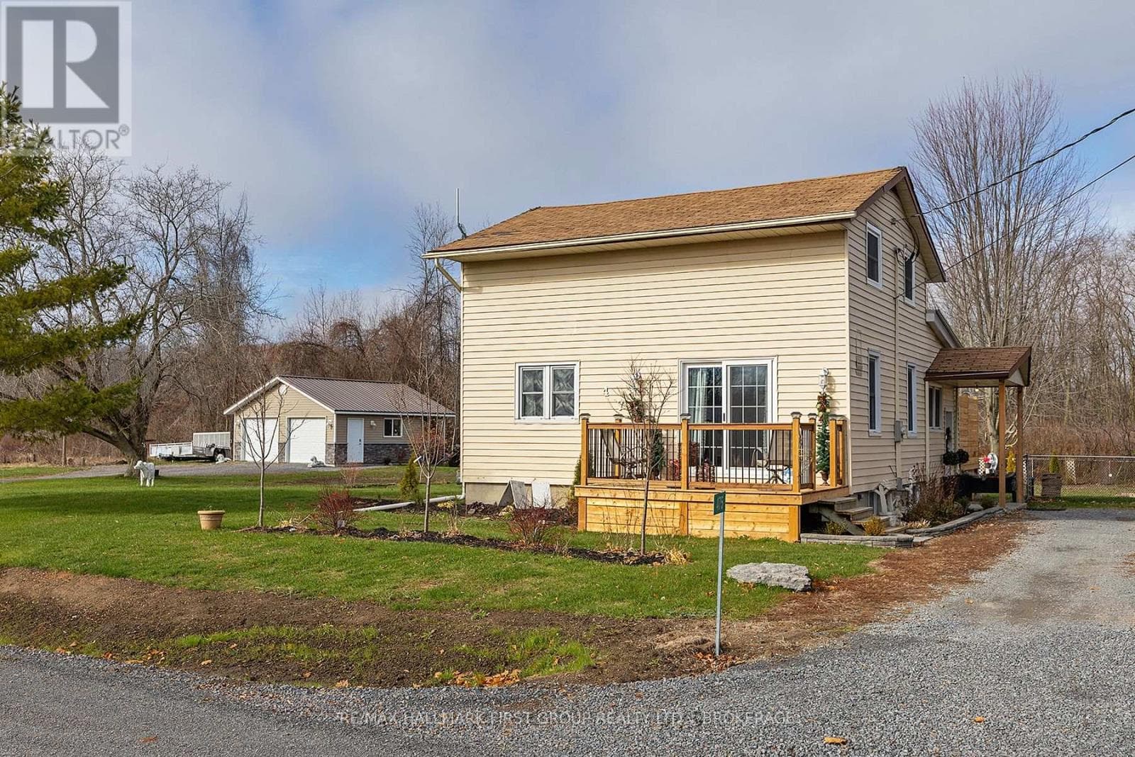 475 ABSALOM ROAD — Loyalist (Lennox and Addington - South), Ontario - Main photo