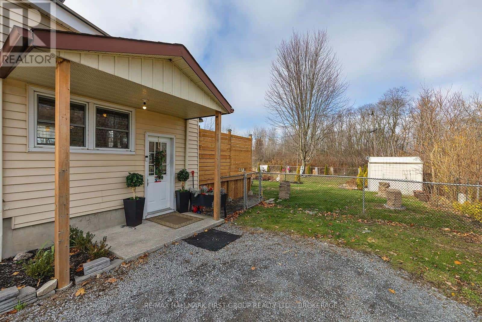 475 ABSALOM ROAD — Loyalist (Lennox and Addington - South), Ontario - Photo 3 of 42