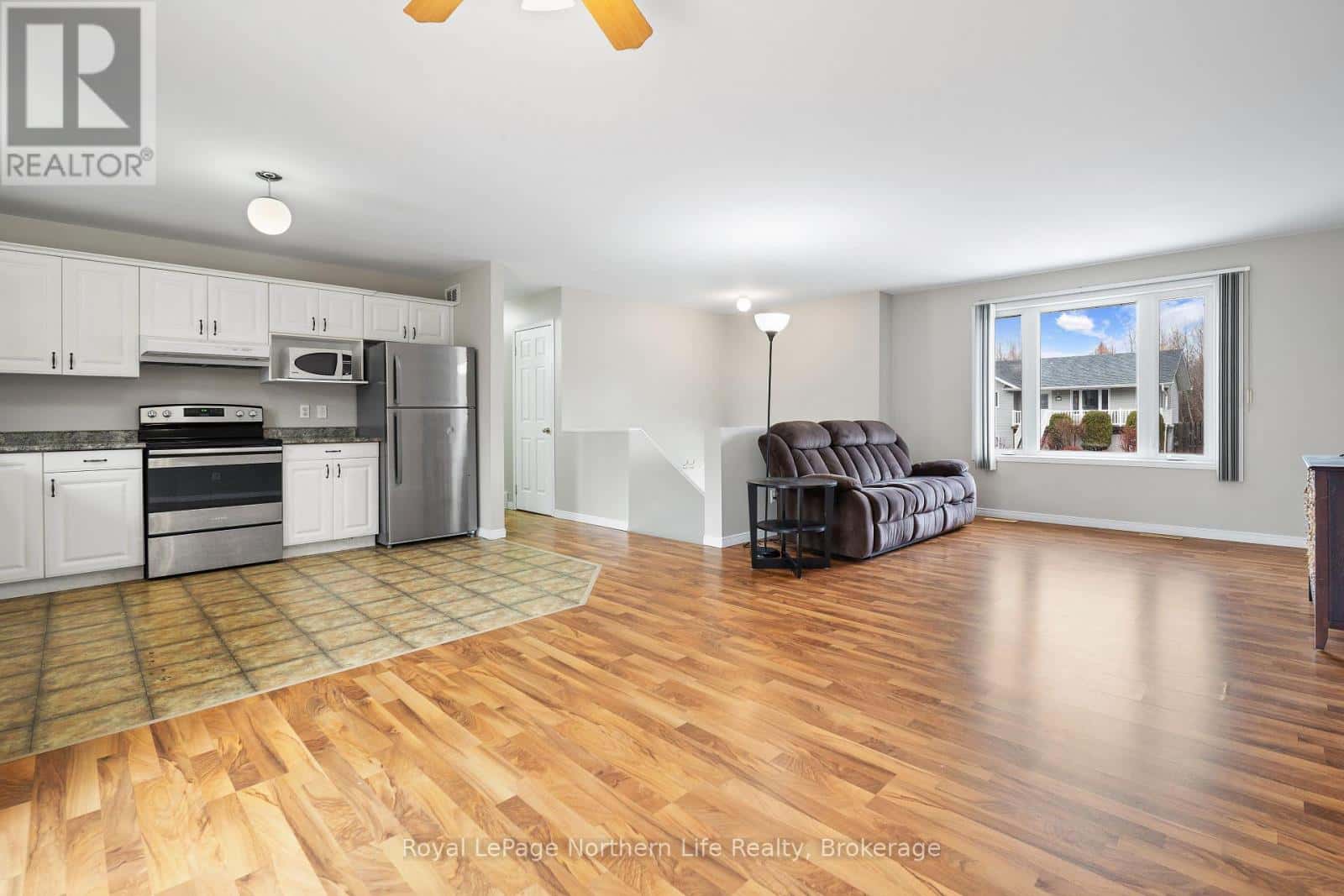 478 DEMERS STREET — West Nipissing (Sturgeon Falls), Ontario - Photo 4 of 32