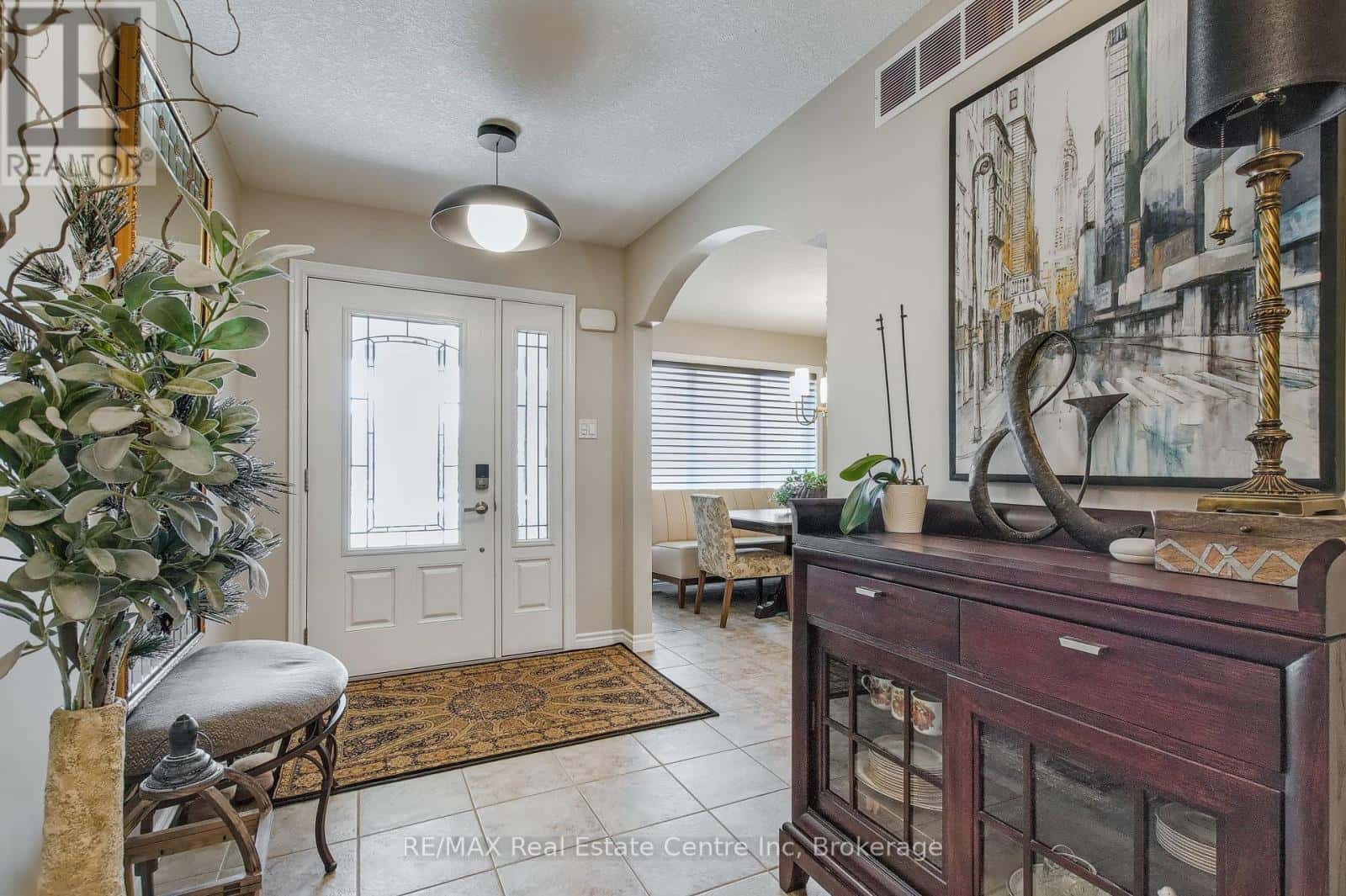 70 MCGOWAN STREET — Centre Wellington (Elora/Salem), Ontario - Photo 4 of 39