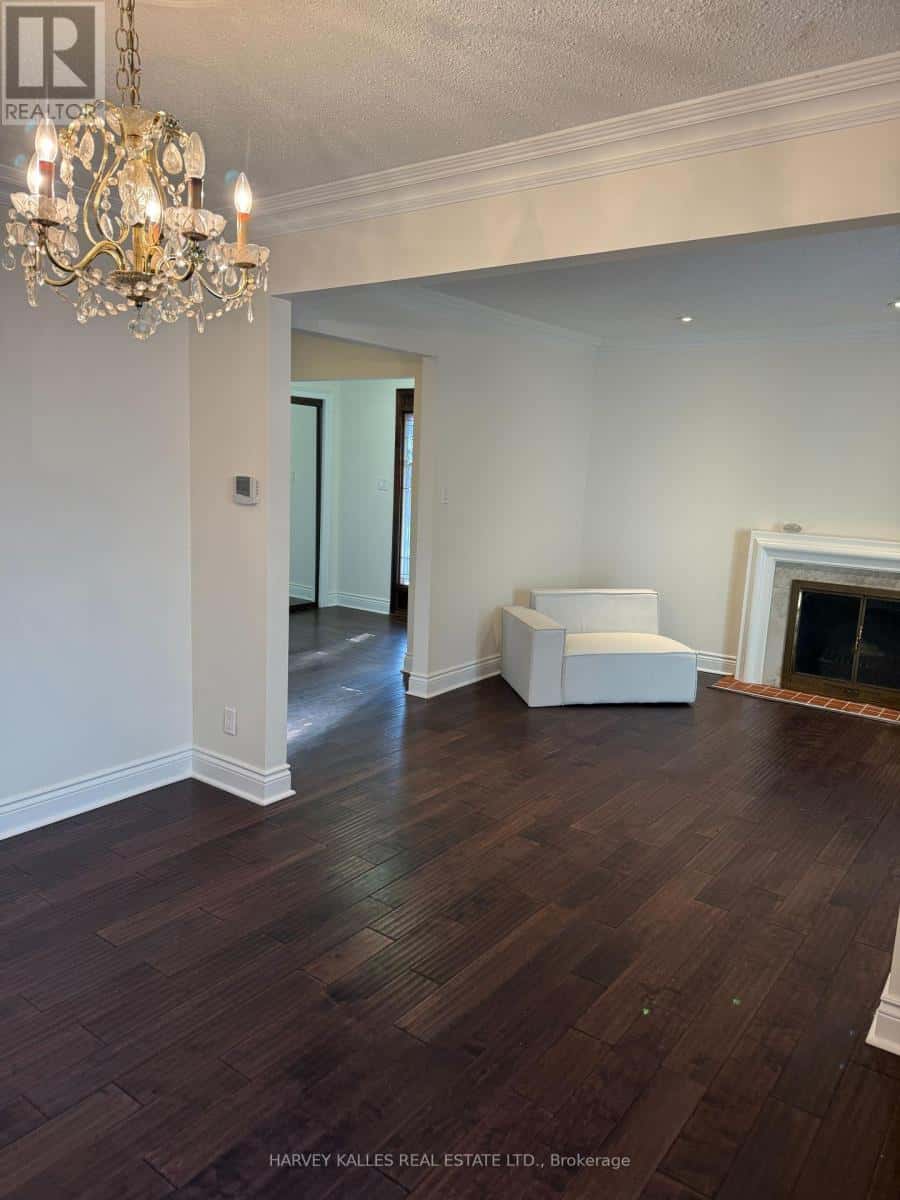 62 DERSINGHAM CRESCENT — Markham (German Mills), Ontario - Photo 5 of 15