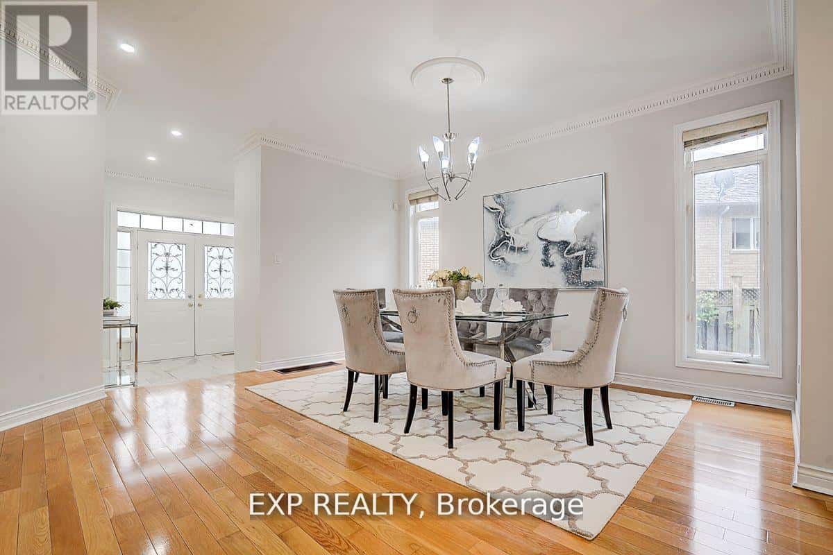 12 TORMINA COURT — Markham (Milliken Mills East), Ontario - Photo 4 of 25