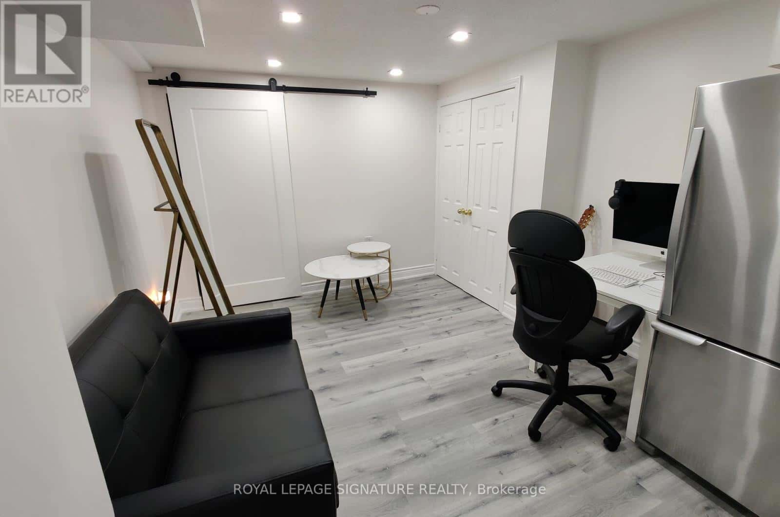 BSMT - 2329 GREENBANK TRAIL — Burlington (Brant Hills), Ontario - Photo 3 of 18