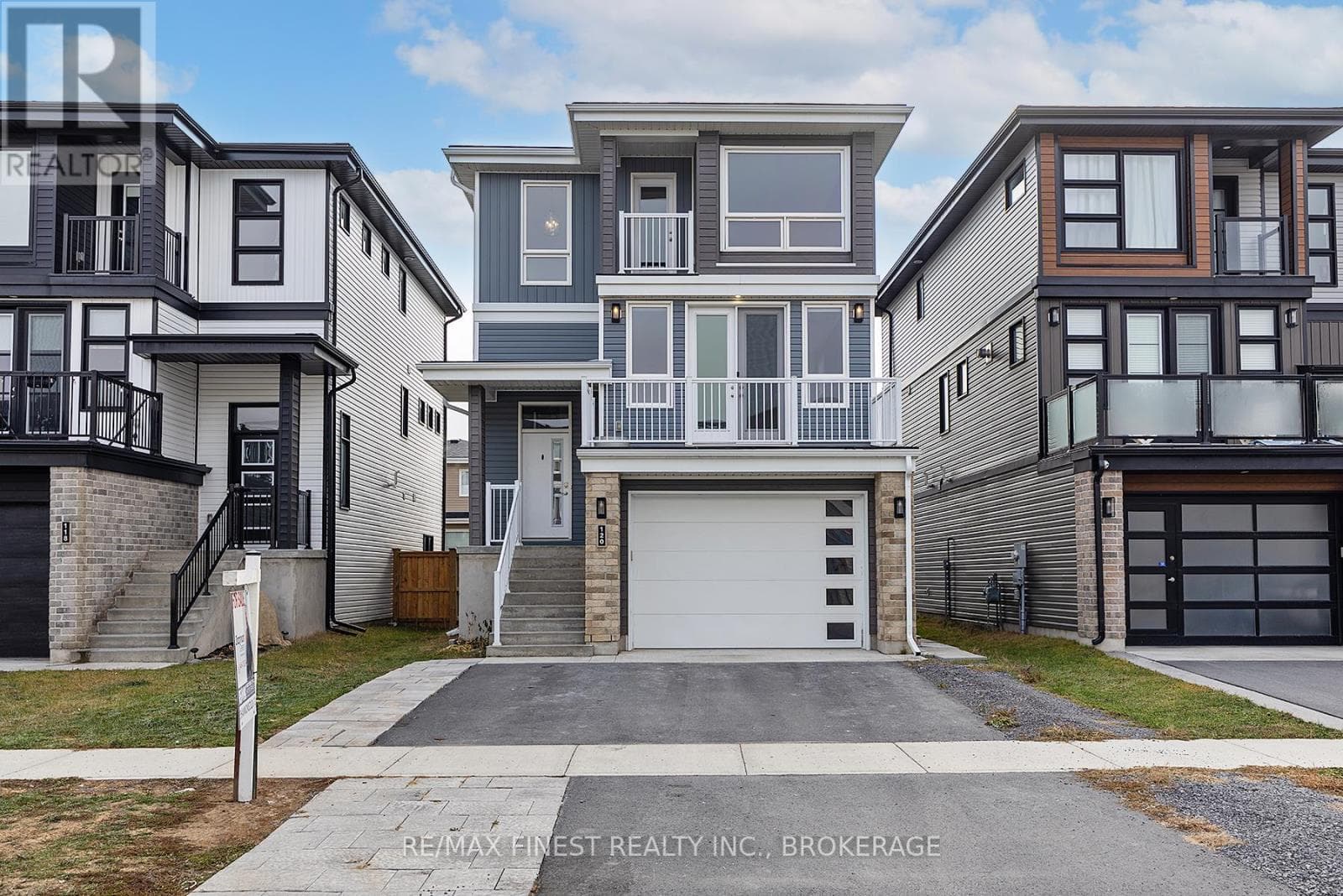 120 SUPERIOR DRIVE — Loyalist (Amherstview), Ontario - Main photo