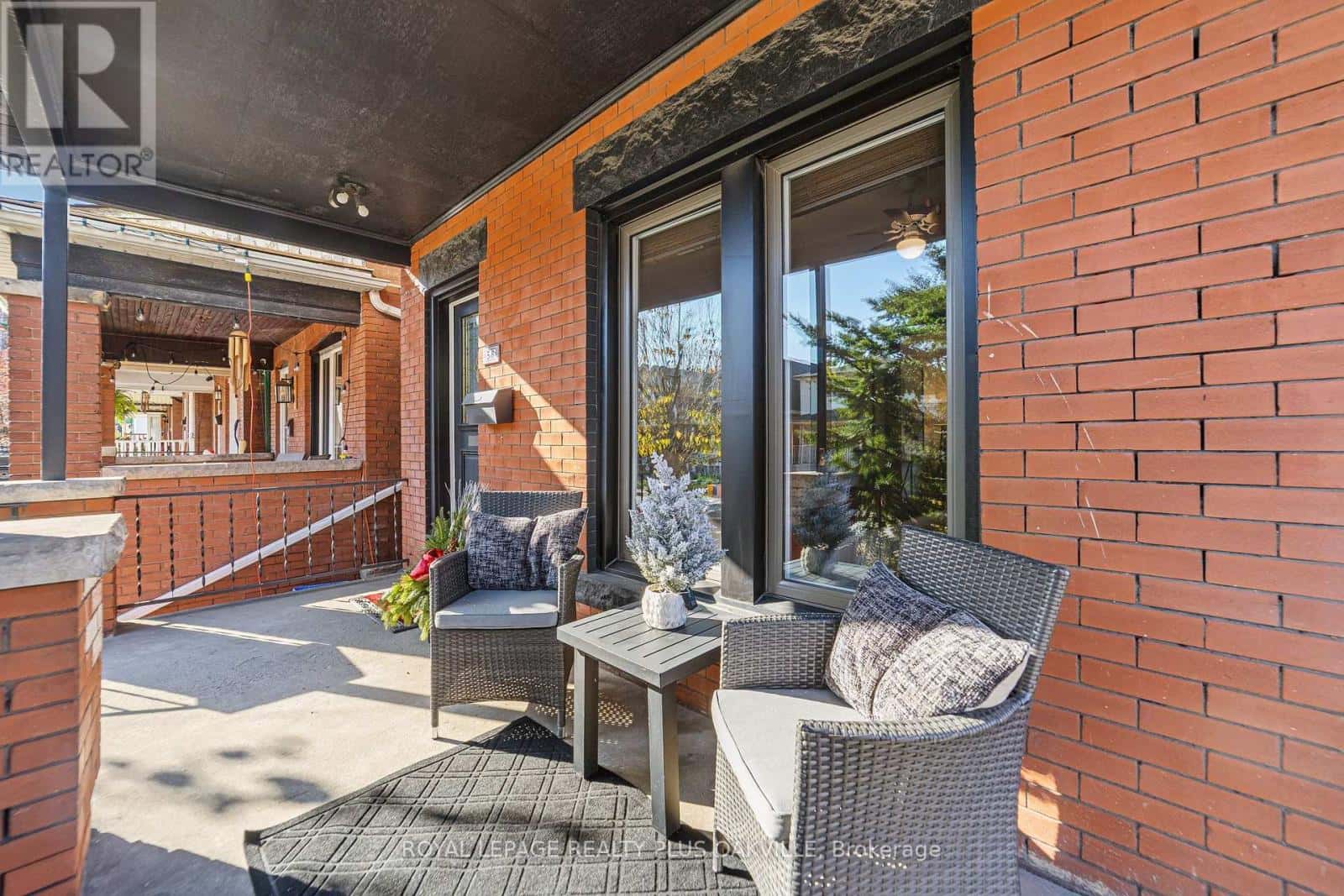 58 LORNE AVENUE — Hamilton (Blakeley), Ontario - Photo 2 of 31