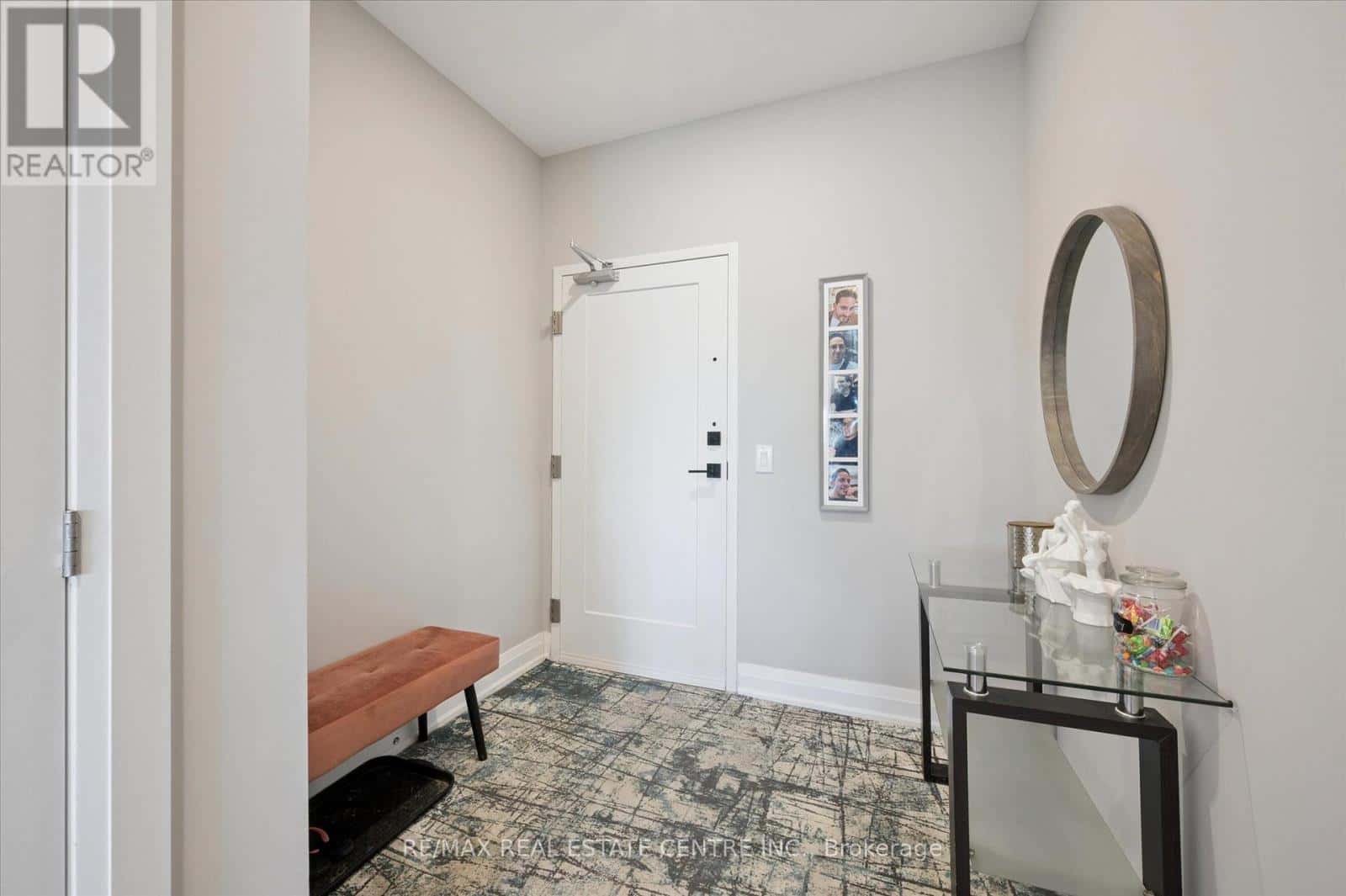 608 - 71 WYNDHAM STREET S — Guelph (St. Patrick's Ward), Ontario - Photo 5 of 46