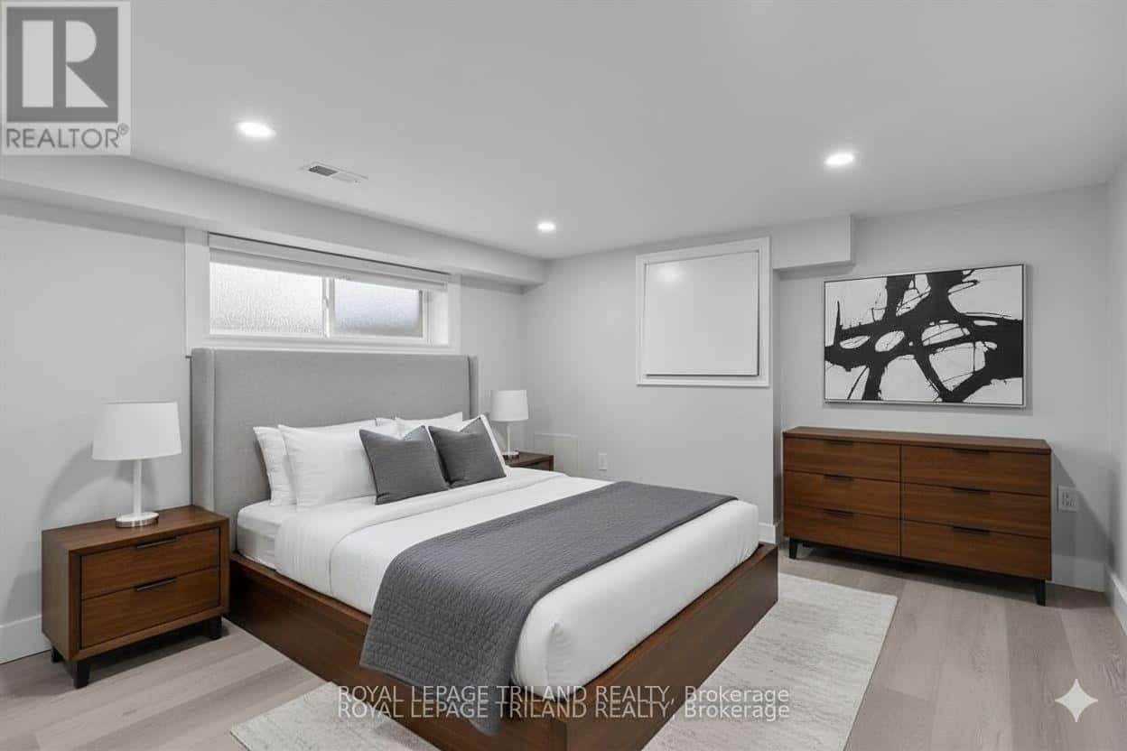 LOWER - 94 STANLEY STREET — London South (South F), Ontario - Photo 4 of 11