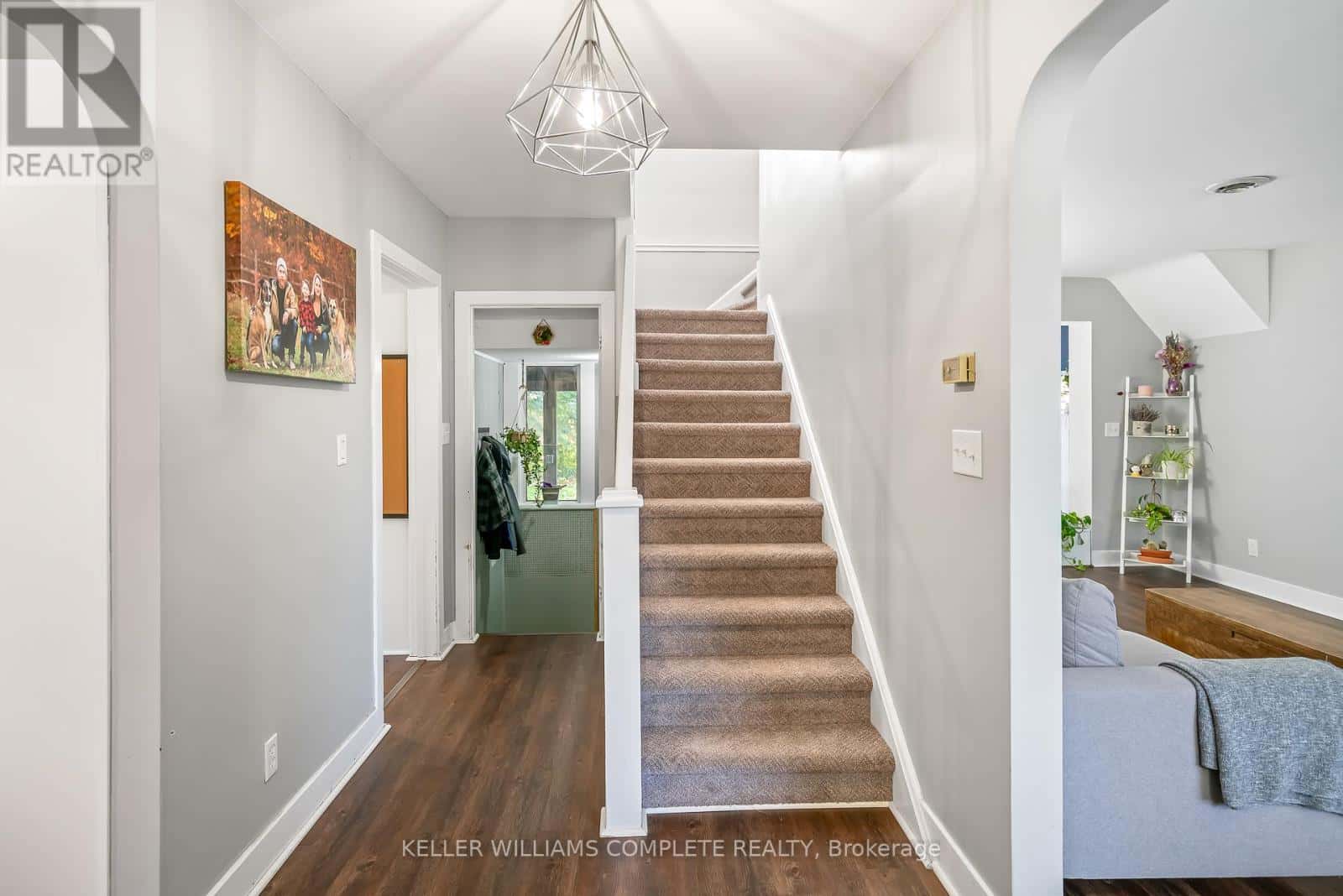 111 PRICE AVENUE — Welland (Prince Charles), Ontario - Photo 5 of 39