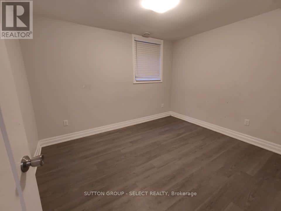 LOWER - 83 BRITANNIA AVENUE — London North (North N), Ontario - Photo 5 of 9