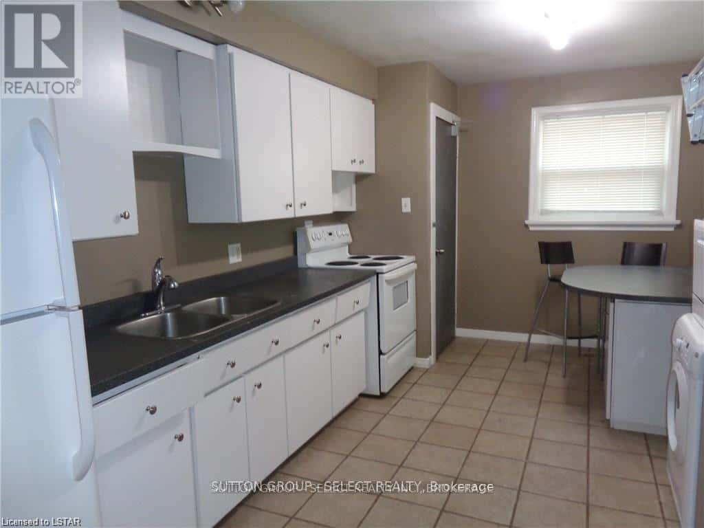 UPPER - 83 BRITANNIA AVENUE — London North (North N), Ontario - Photo 5 of 11