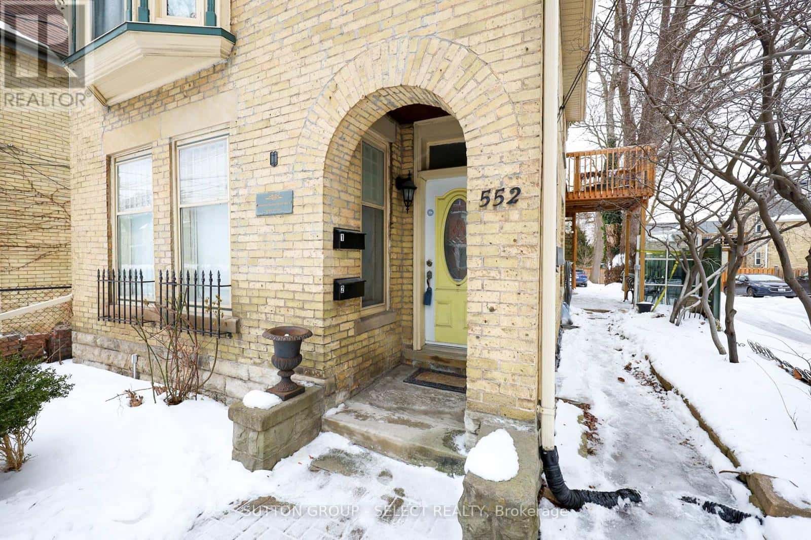 552 ADELAIDE STREET N — London East (East G), Ontario - Photo 2 of 33