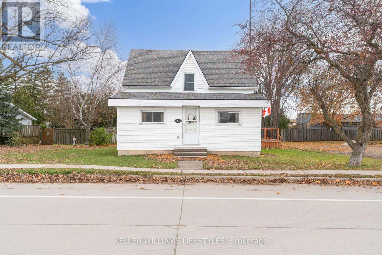 150 MCRAE STREET — Southwest Middlesex (Glencoe), Ontario - Photo 3 of 39