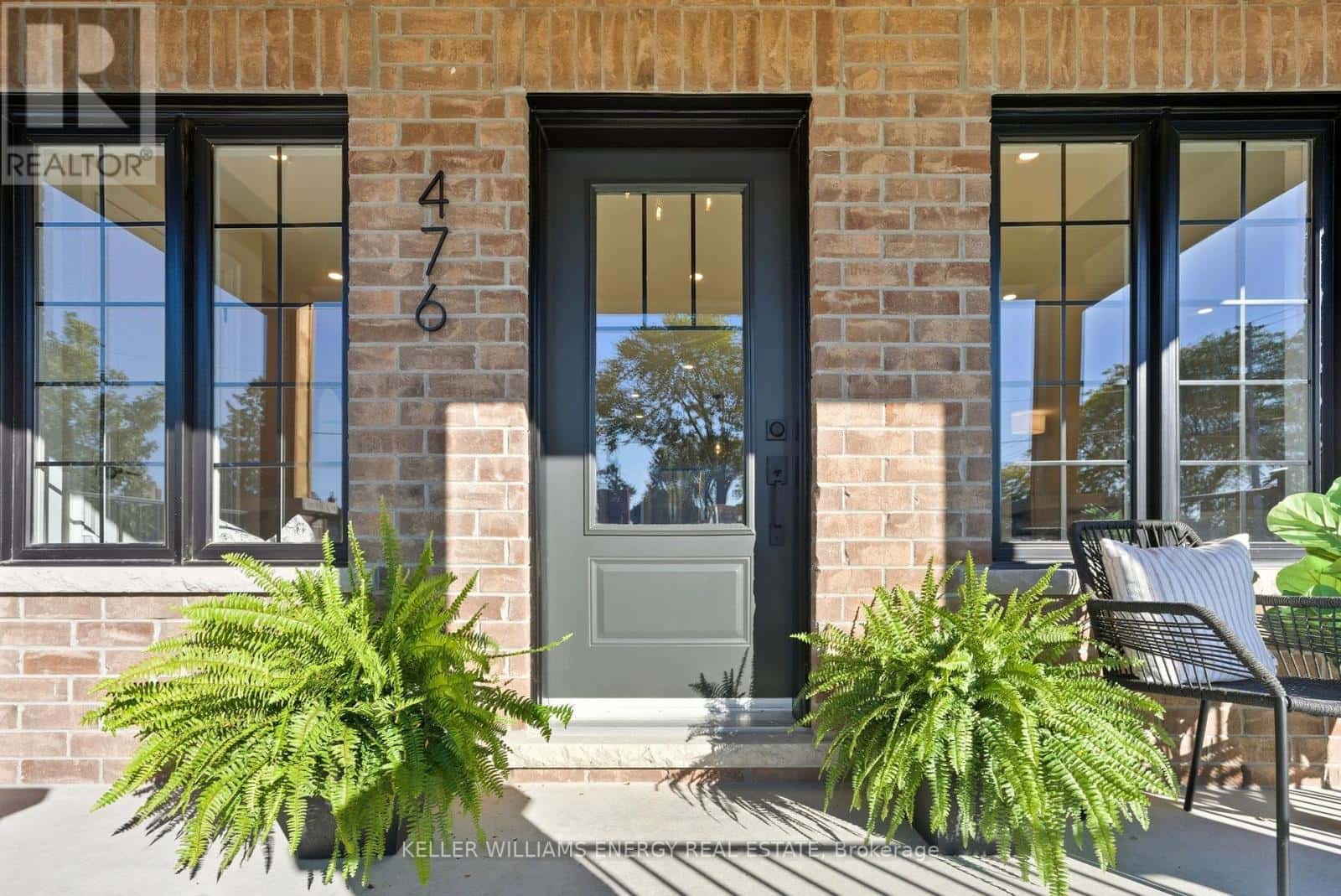 476 BEURLING AVENUE — Oshawa (McLaughlin), Ontario - Photo 4 of 29