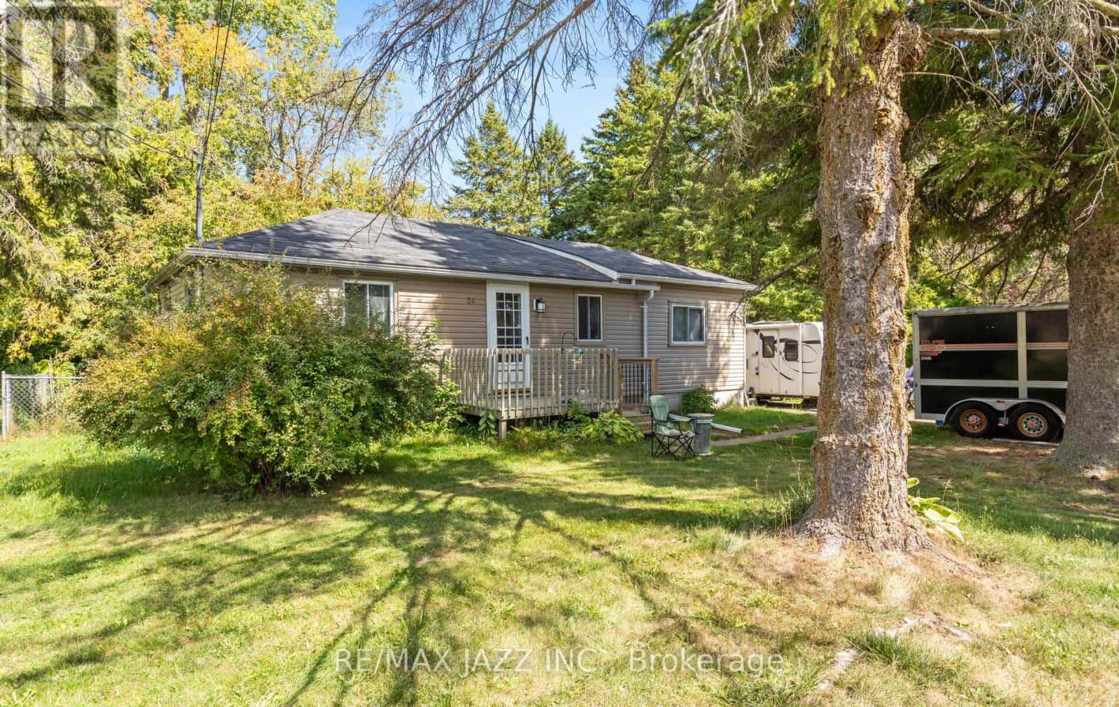 34 FAWCETTE AVENUE — Prince Edward County (Hallowell Ward), Ontario - Photo 2 of 19