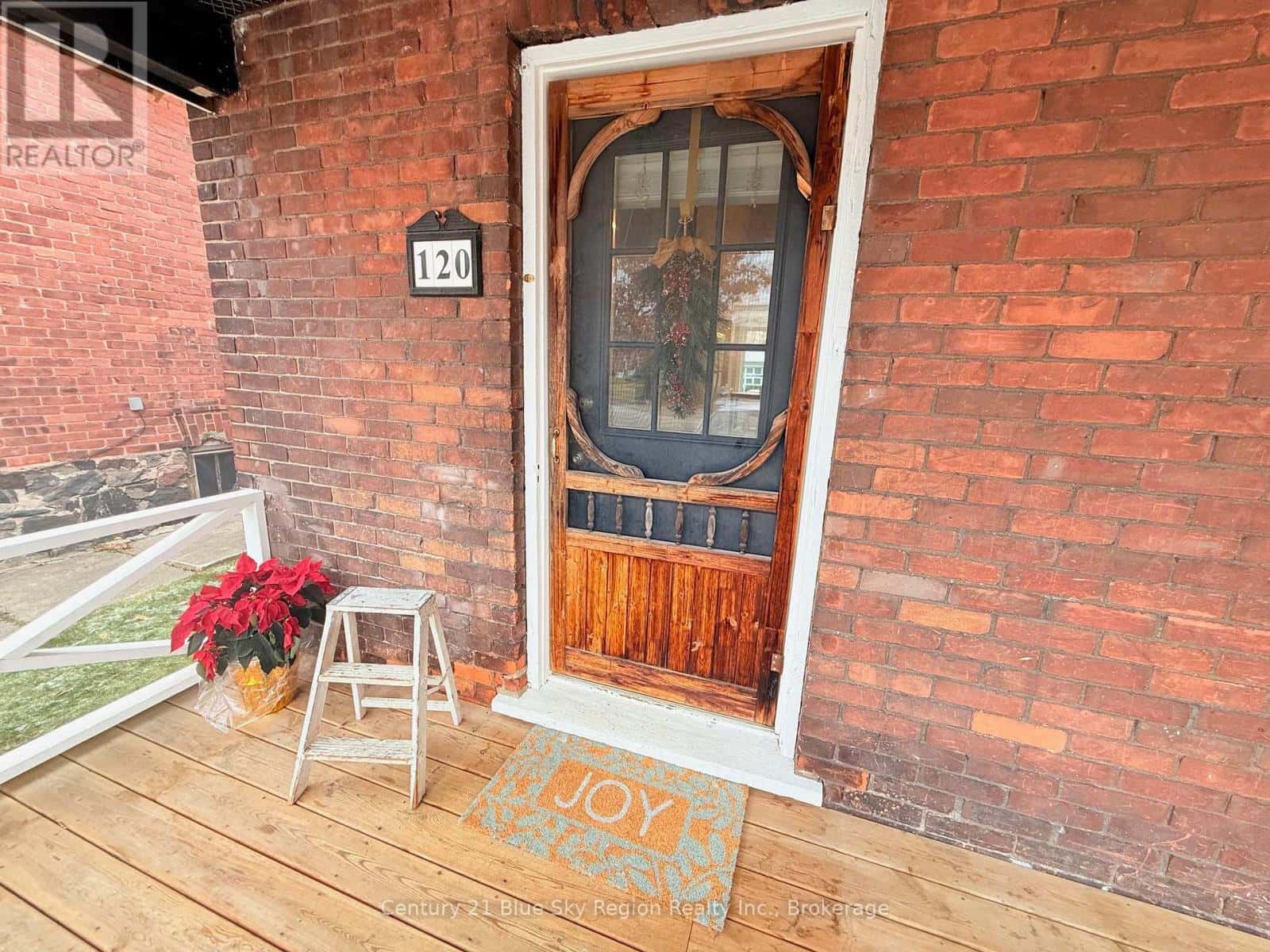 120 SECOND AVENUE W — North Bay (Central), Ontario - Photo 4 of 29