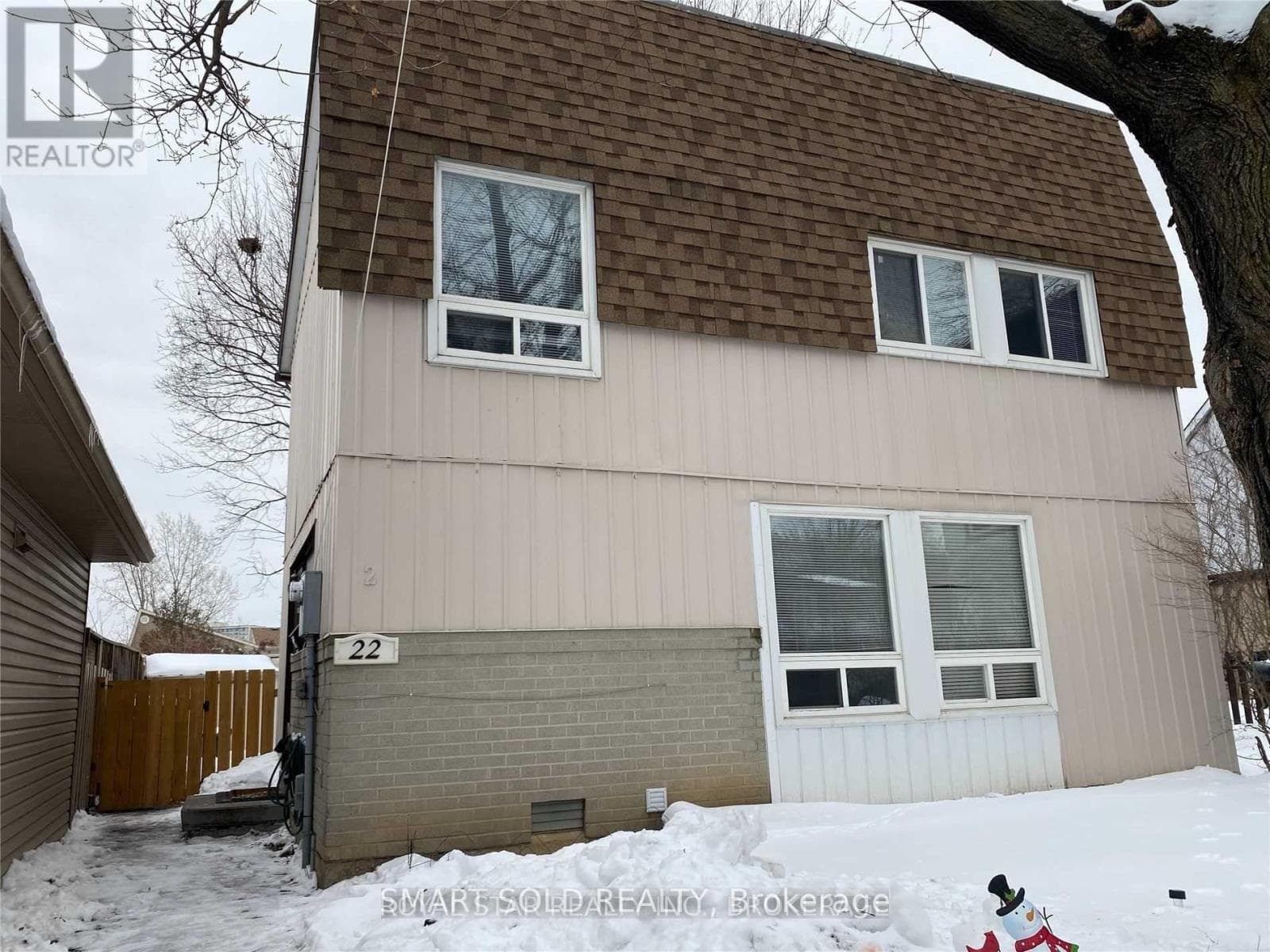 22 HAZELGLEN COURT — Brampton (Central Park), Ontario - Main photo