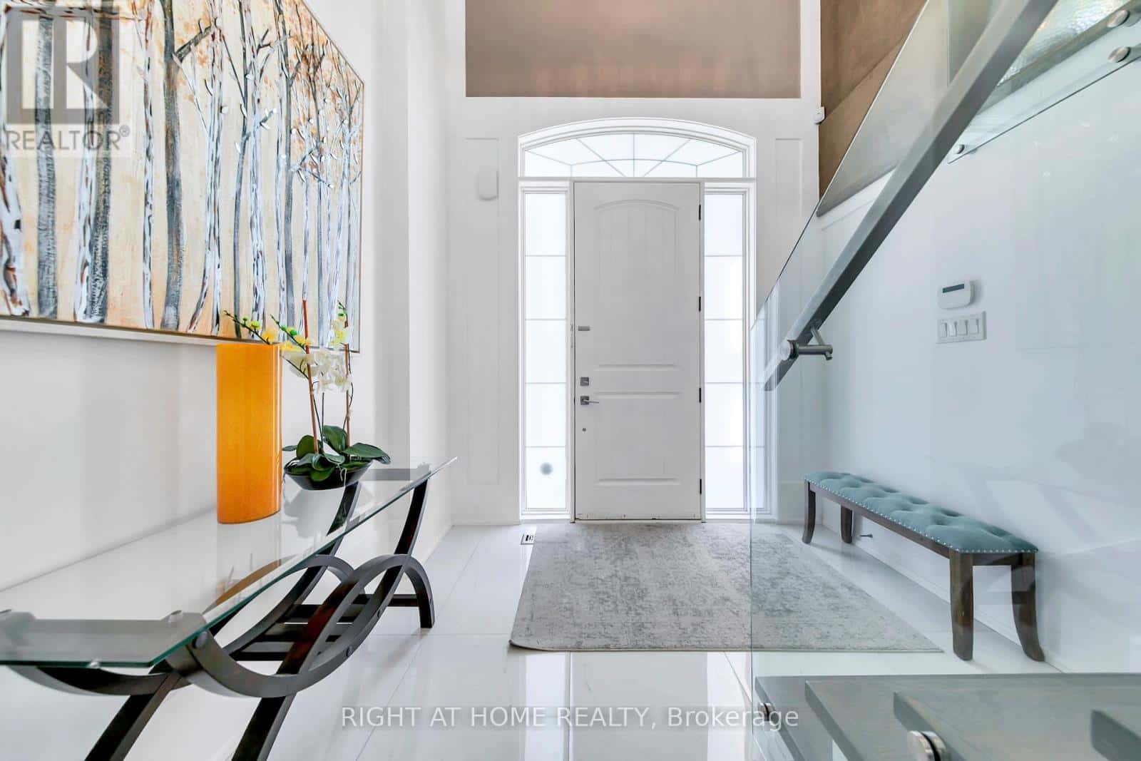 55A JAY STREET — Toronto (Maple Leaf), Ontario - Photo 5 of 51