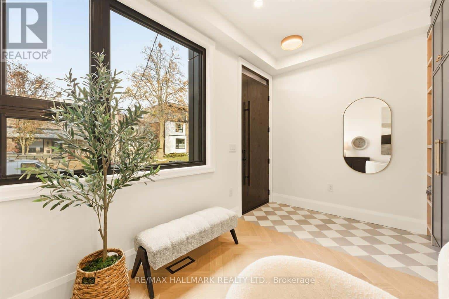 73B GARDEN AVENUE — Toronto (Roncesvalles), Ontario - Photo 2 of 40