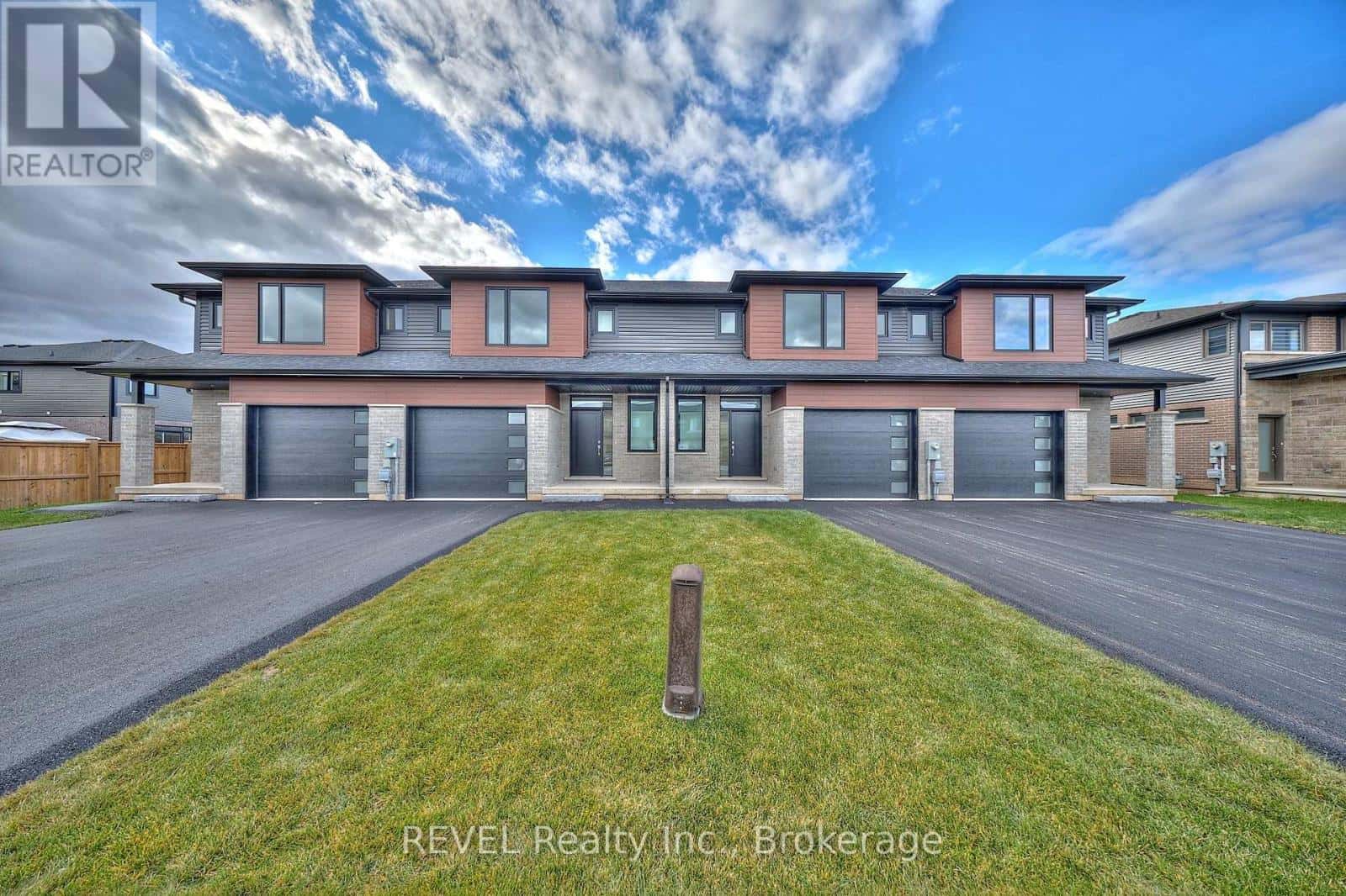 7437 MATTEO DRIVE — Niagara Falls (Brown), Ontario - Photo 2 of 23