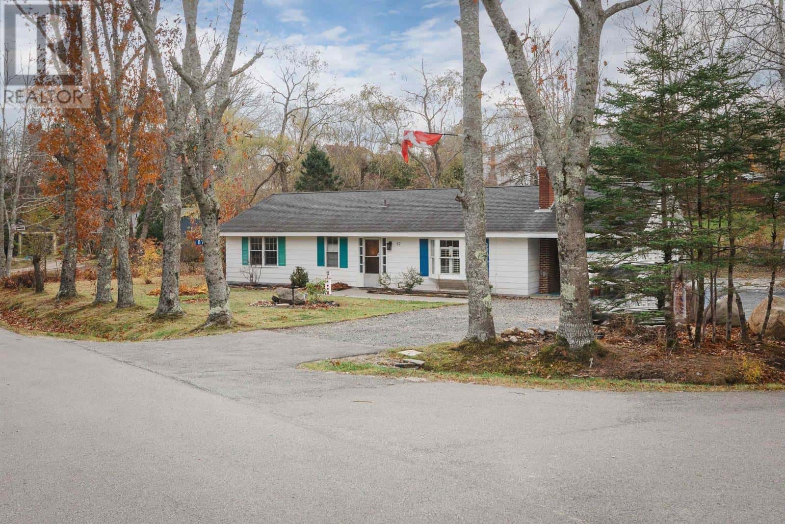 87 Prince Street — Chester, Nova Scotia - Photo 2 of 42