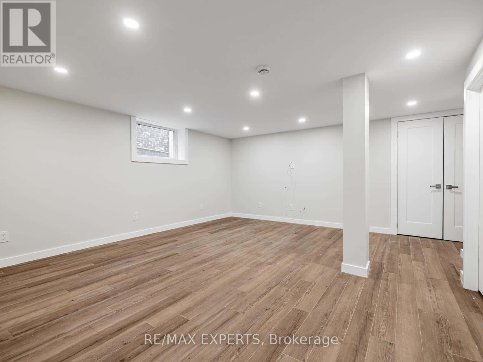 BSMT - 2103 AVENUE ROAD — Toronto (Bedford Park-Nortown), Ontario - Photo 3 of 26