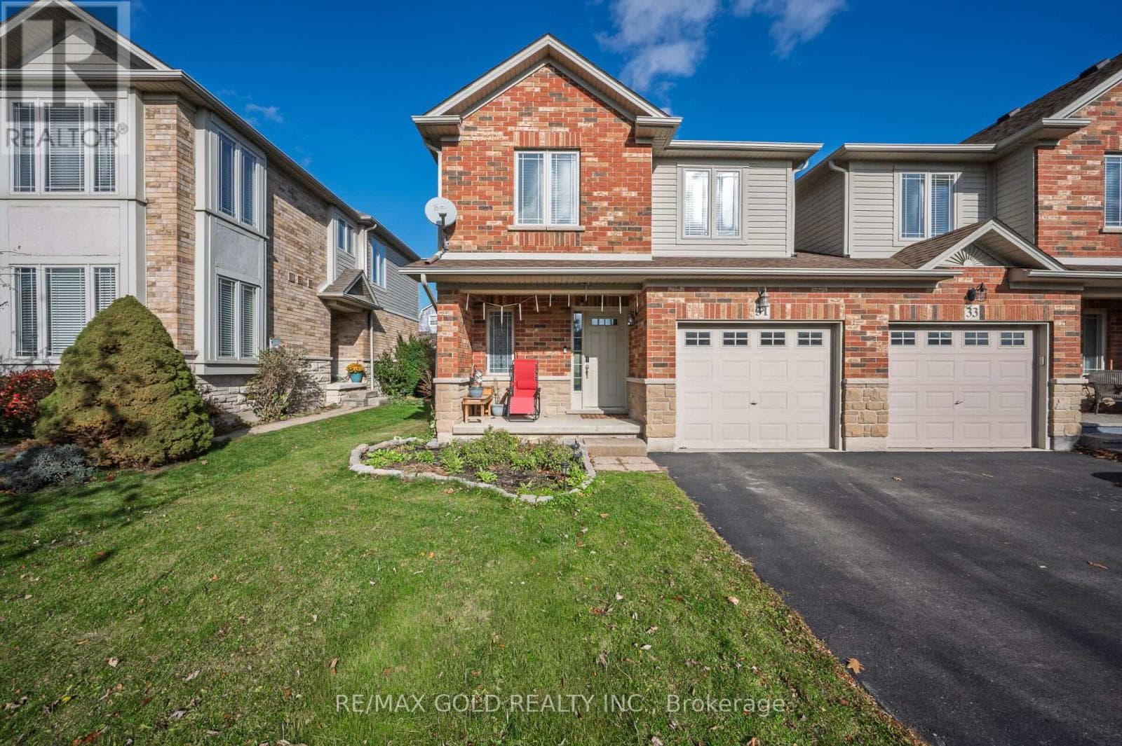 31 DONALD BELL DRIVE — Hamilton (Binbrook), Ontario - Main photo