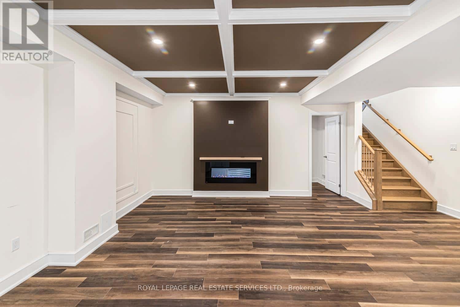 BSMT - 166 CONCESSION STREET — Hamilton (Centremount), Ontario - Photo 2 of 20