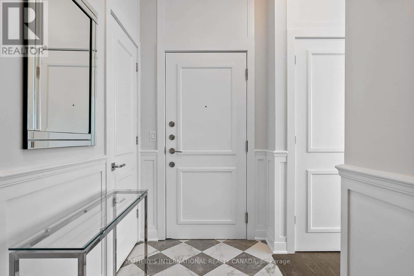 901 - 6 PARKWOOD AVENUE — Toronto (Casa Loma), Ontario - Photo 3 of 50