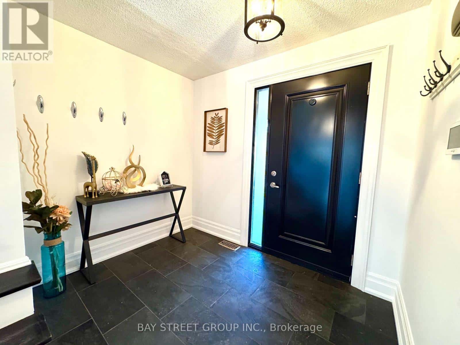 75 ANSTEAD CRESCENT — Ajax (South West), Ontario - Photo 2 of 24