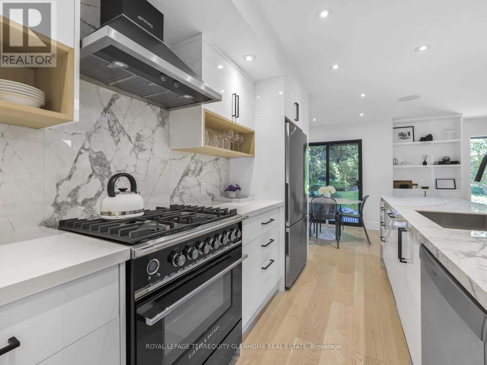 125 - 10 WALKER AVENUE — Toronto (Yonge-St. Clair), Ontario - Photo 5 of 22