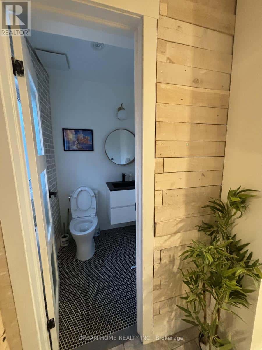 UPPER - 160 OLDE BAYVIEW AVENUE — Richmond Hill (Oak Ridges Lake Wilcox), Ontario - Photo 3 of 23