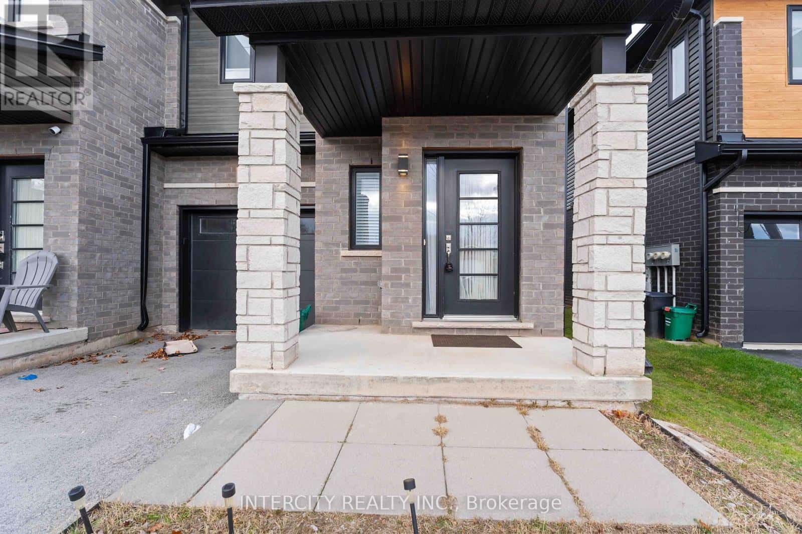 6679 CROPP STREET — Niagara Falls (Morrison), Ontario - Photo 3 of 33