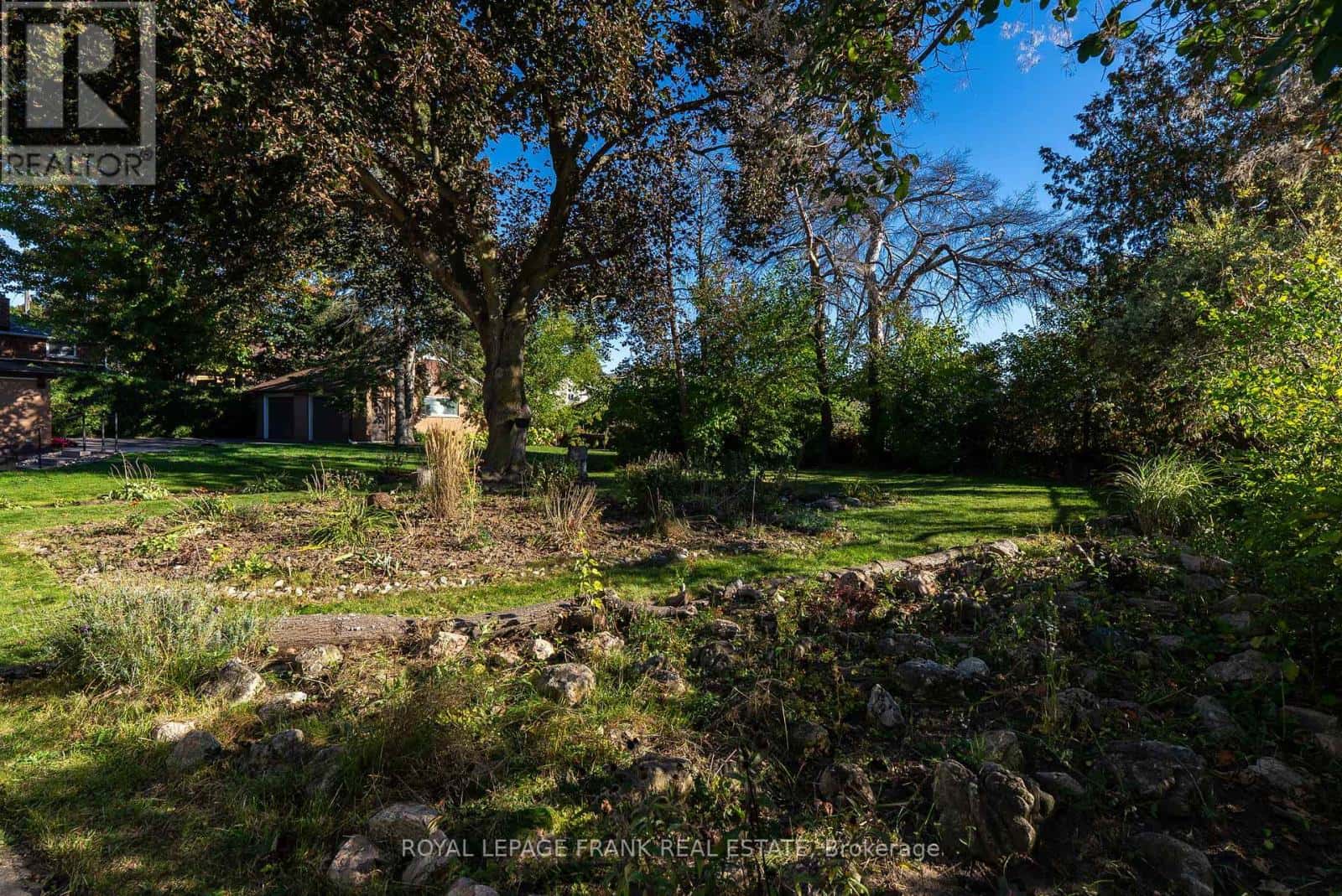 1033 KING STREET E — Oshawa (Donevan), Ontario - Photo 4 of 30