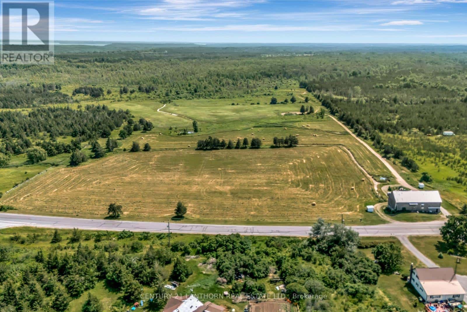 1678 COUNTY ROAD 8 — Prince Edward County (North Marysburg Ward), Ontario - Photo 2 of 28