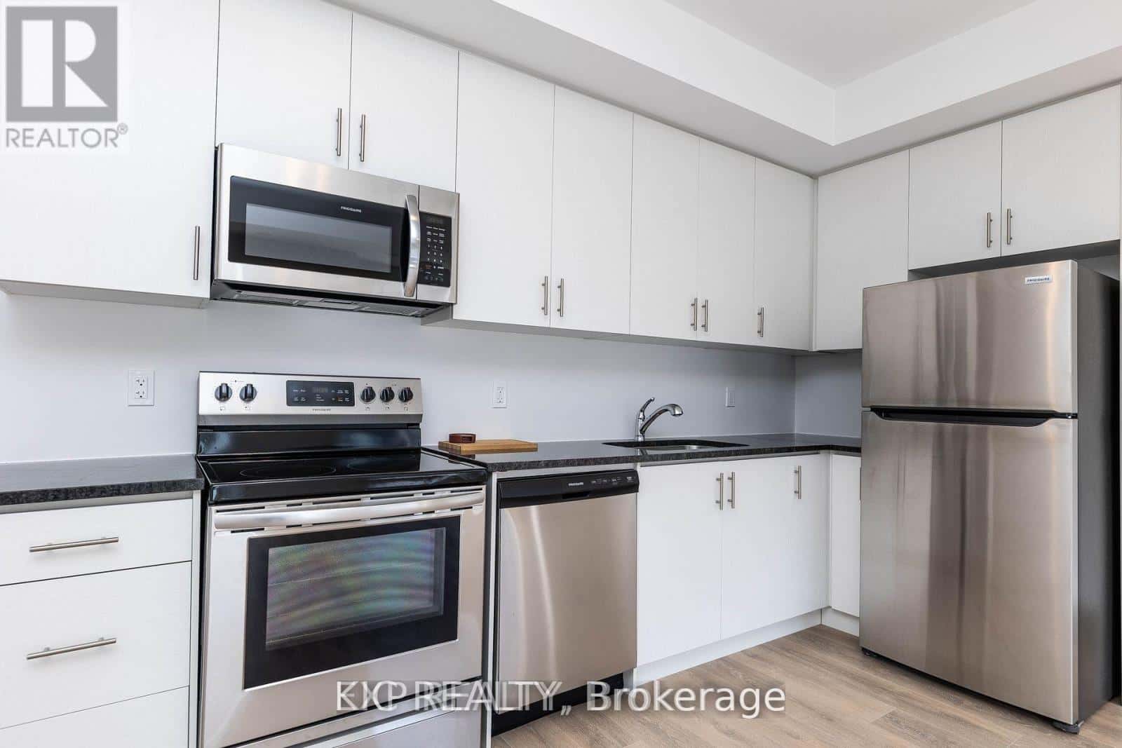 108 - 2635 WILLIAM JACKSON DRIVE — Pickering (Duffin Heights), Ontario - Photo 4 of 15