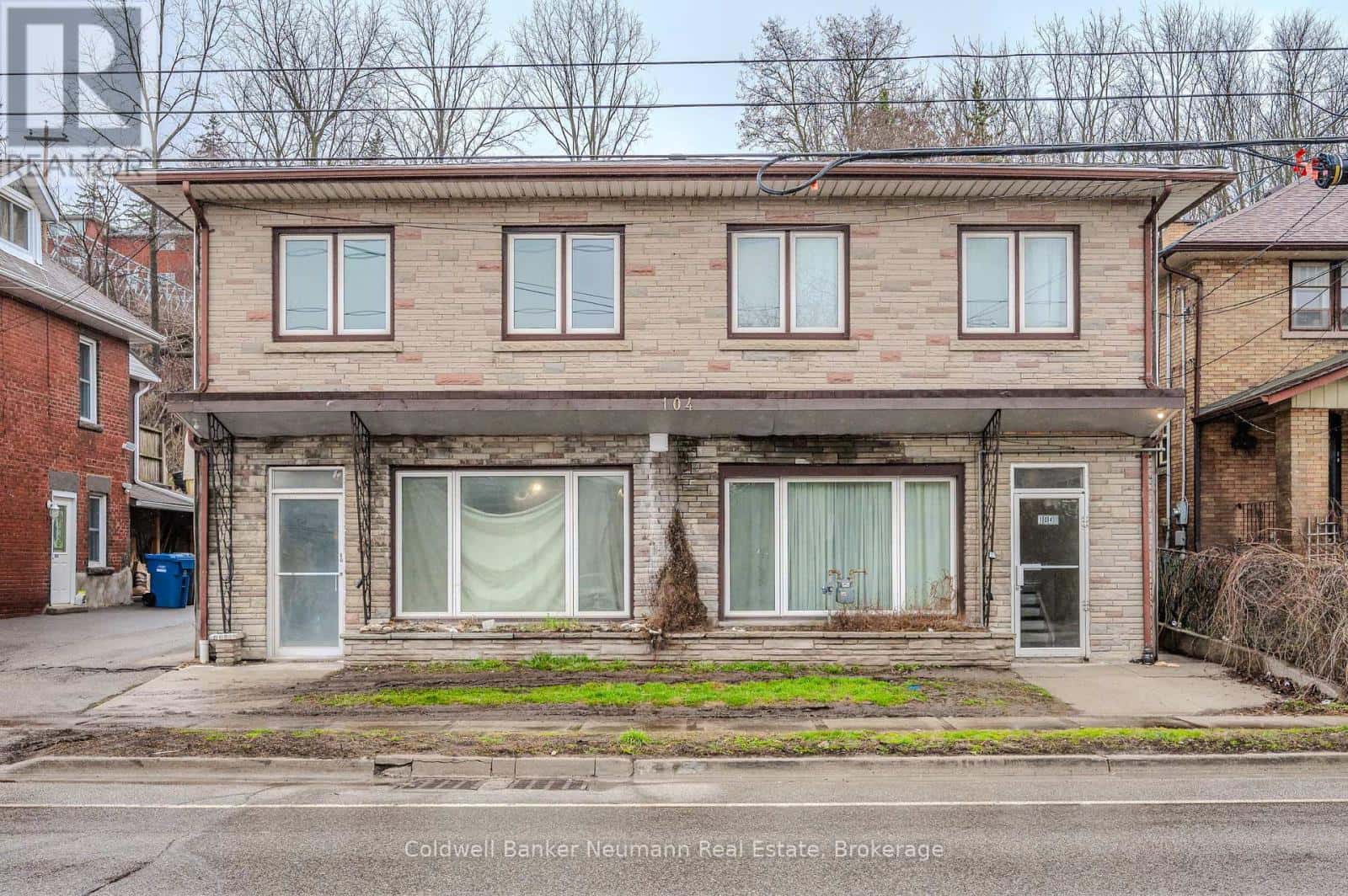 7 - 104 ELIZABETH STREET — Guelph (St. Patrick's Ward), Ontario - Photo 2 of 19