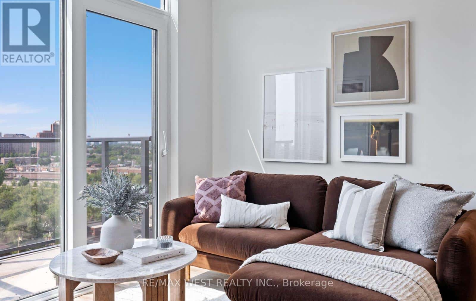 1808 St Clair Avenue West 1103