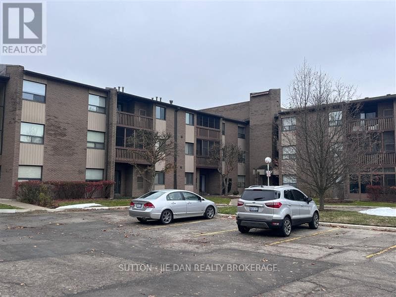 214 - 300 EVERGLADE CRESCENT — London North (North P), Ontario - Main photo