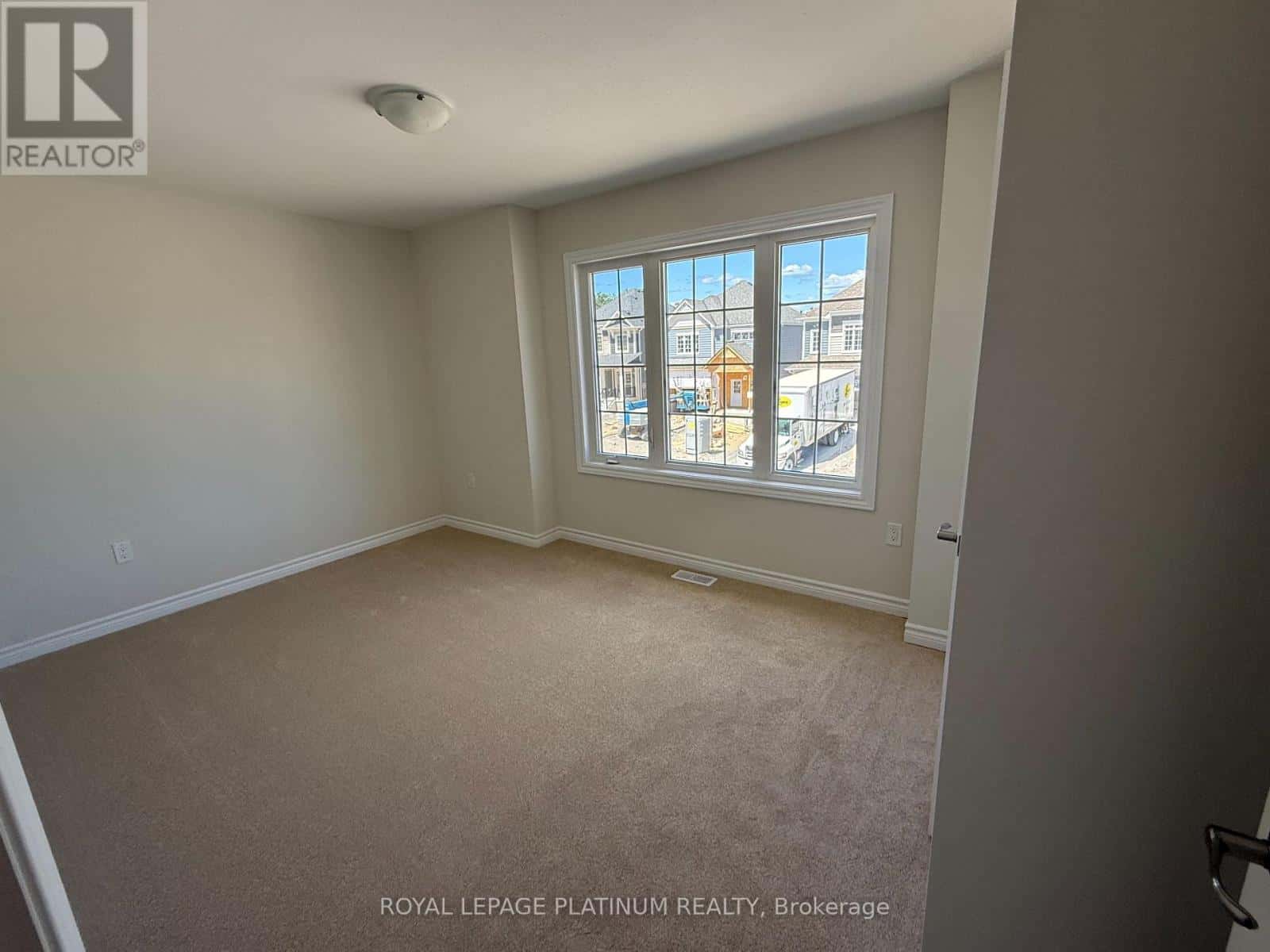 155 MCEACHERN LANE — Gravenhurst (Muskoka (S)), Ontario - Photo 4 of 21